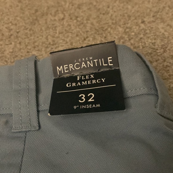 J Crew Mercantile Flex Mens Shorts - 32” waist, 9” inseam - Picture 5 of 7